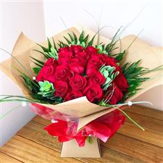 24 Luxury Red Roses